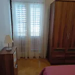 N&b Apartment Makarska
