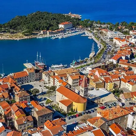 N&b Makarska