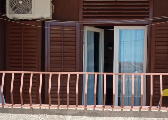 Apartment N&b